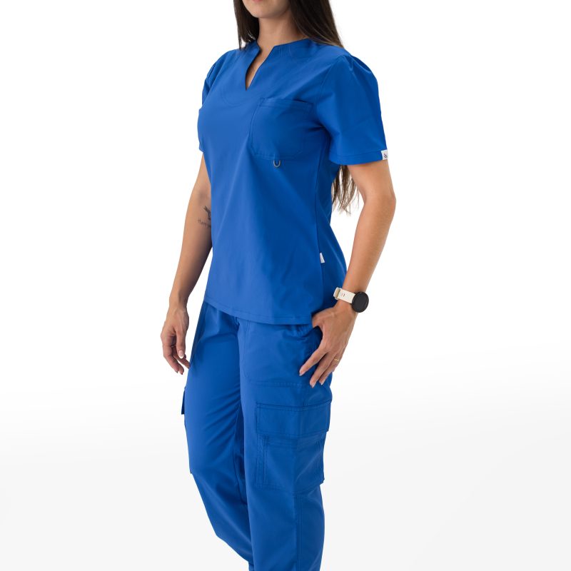 UNIFORME AZUL REY CUELLO CON ABERTURA
